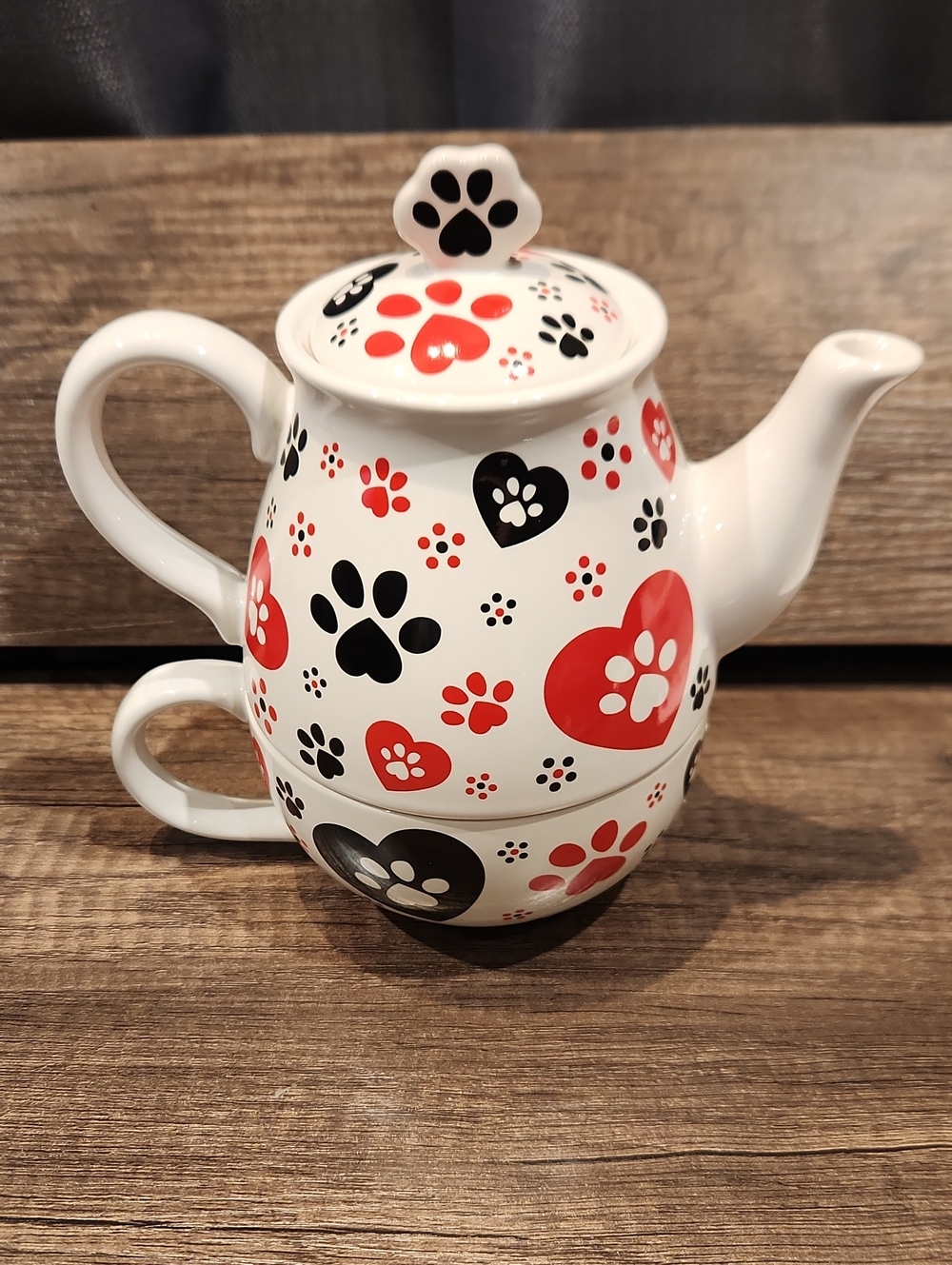 White Paw Print Teapot for Dog Lovers - Red & Black Heart Design 10 Oz Cup